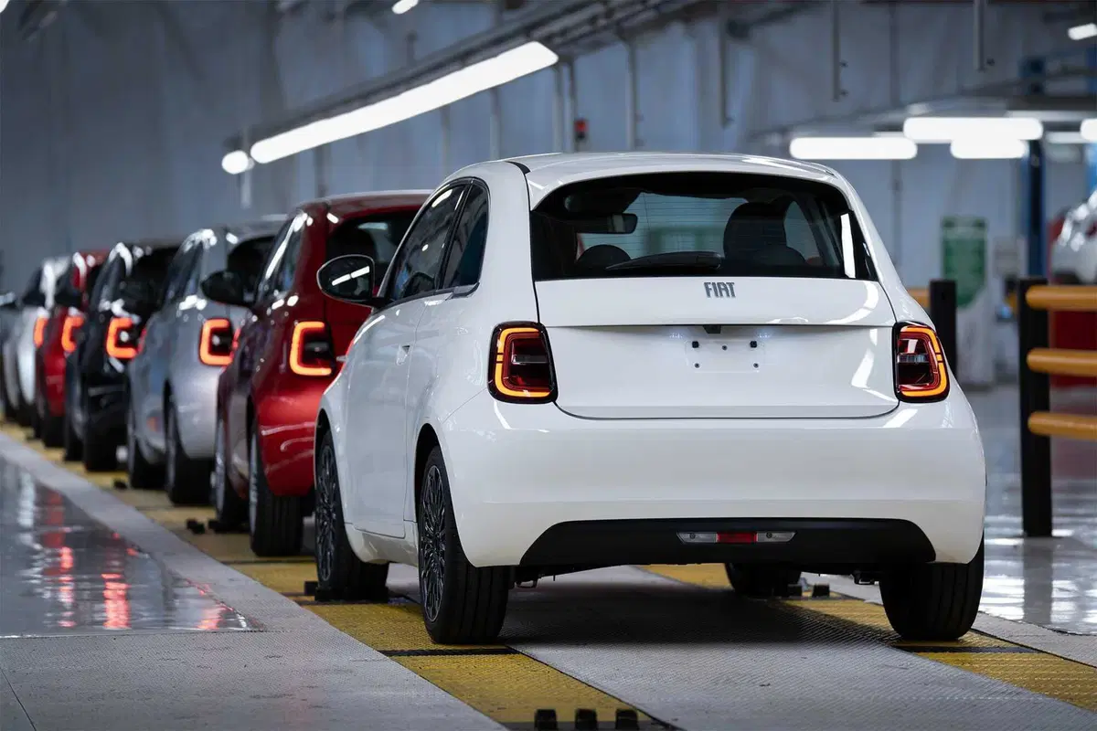 Fiat 500 Ibrida: i primi esemplari a Mirafiori prendono forma [VIDEO] (2)