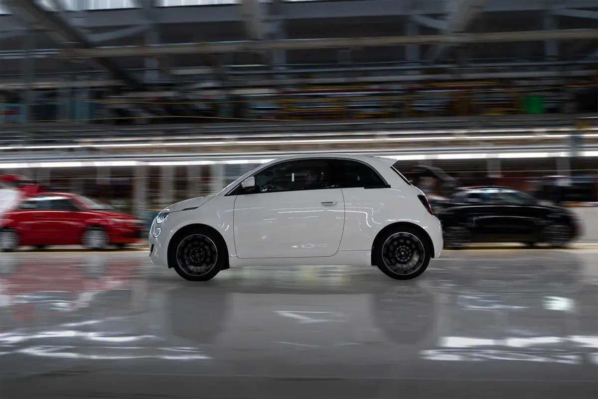 Fiat 500 Ibrida: i primi esemplari a Mirafiori prendono forma [VIDEO] (3)