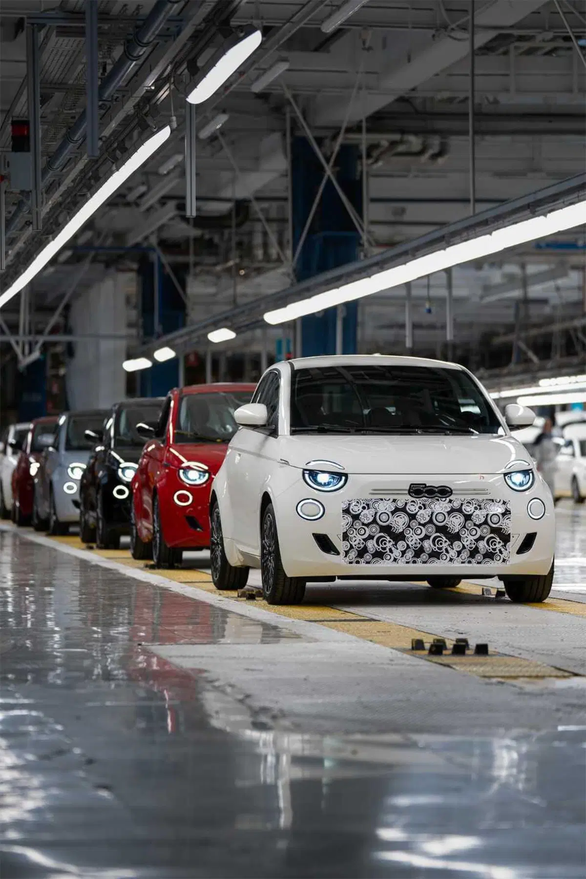 Fiat 500 Ibrida: i primi esemplari a Mirafiori prendono forma [VIDEO] (5)