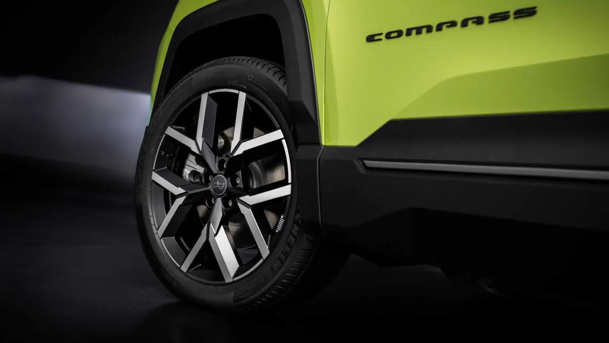 Jeep Compass (2025-->>) (9)
