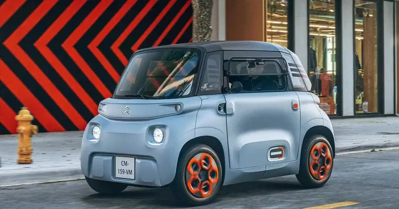 Hanno truccato la Citroen AMI con 900 Nm di coppia in una nuvola di fumo (dalle ruote)