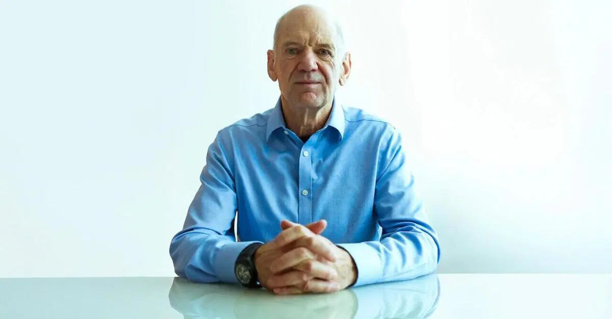 F1. Adrian Newey con Aston Martin in pista a Monaco, lo sguardo &egrave; gi&agrave; al 2026: "I nuovi regolamenti sono inquietanti"