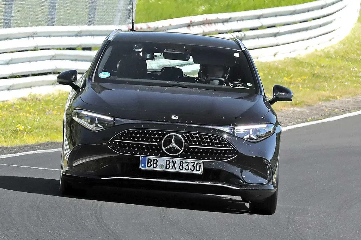 Mercedes CLA Shooting Brake 2026: il ritorno a sorpresa della familiare compatta, ora anche elettric (2)
