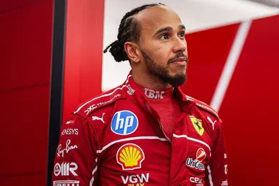 F1. Lewis Hamilton, prima gara ad Imola per lui come pilota Ferrari: "&Egrave; importante chiedere alle persone la pazienza, e io non sono una persona paziente"