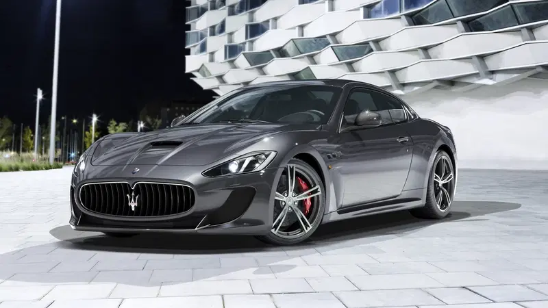 Maserati torna a casa: la produzione di GranTurismo e GranCabrio si sposta a Modena