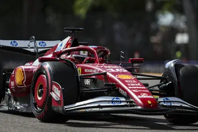 F1. GP Imola, qualifiche disastrose per Ferrari e Leclerc: "Chiedo scusa ai tifosi. La SF-25 non ha performance ma spero di fare un miracolo con il passo gara"