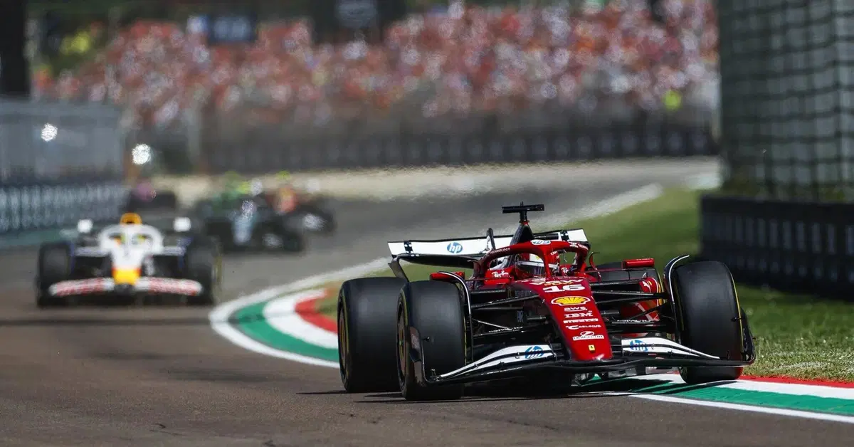 F1. GP Imola, Leclerc: "Sorpasso ad Albon? Non credo di aver commesso errori ma giudicare a 250 km/h &egrave; complicato"