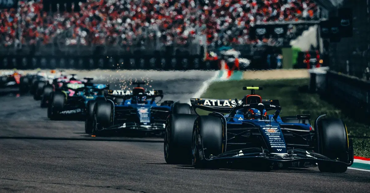 F1. GP Imola, Sainz: "La Williams di oggi non ha bisogno di aggiornamenti perch&eacute; &eacute; gi&agrave; in grado di battere Ferrari e Mercedes"