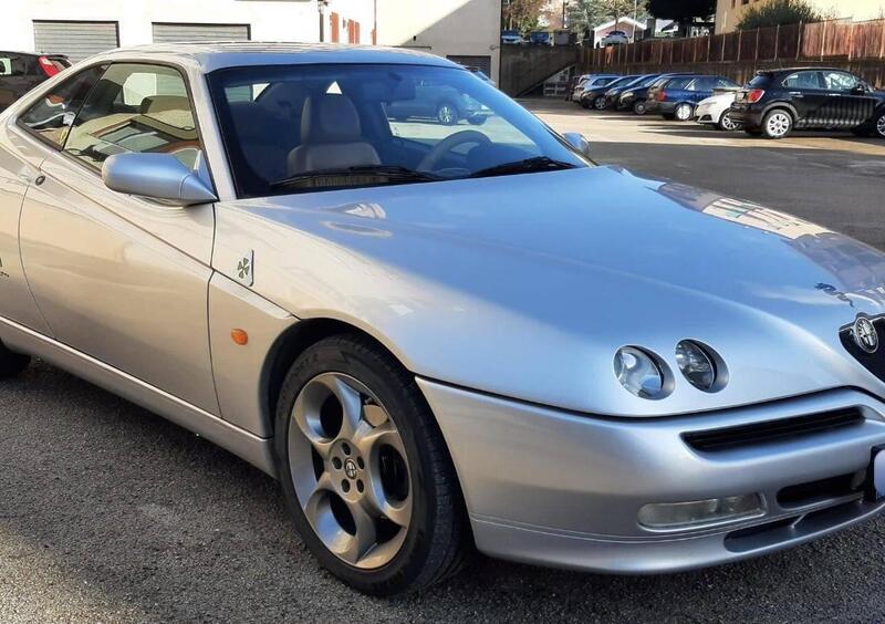 Alfa Romeo GTVd'epoca del 1999 a Umbertide