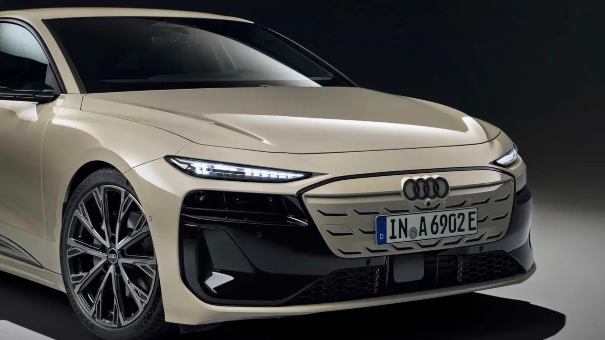 Audi A6 Sportback e-tron (2024-->>) (13)