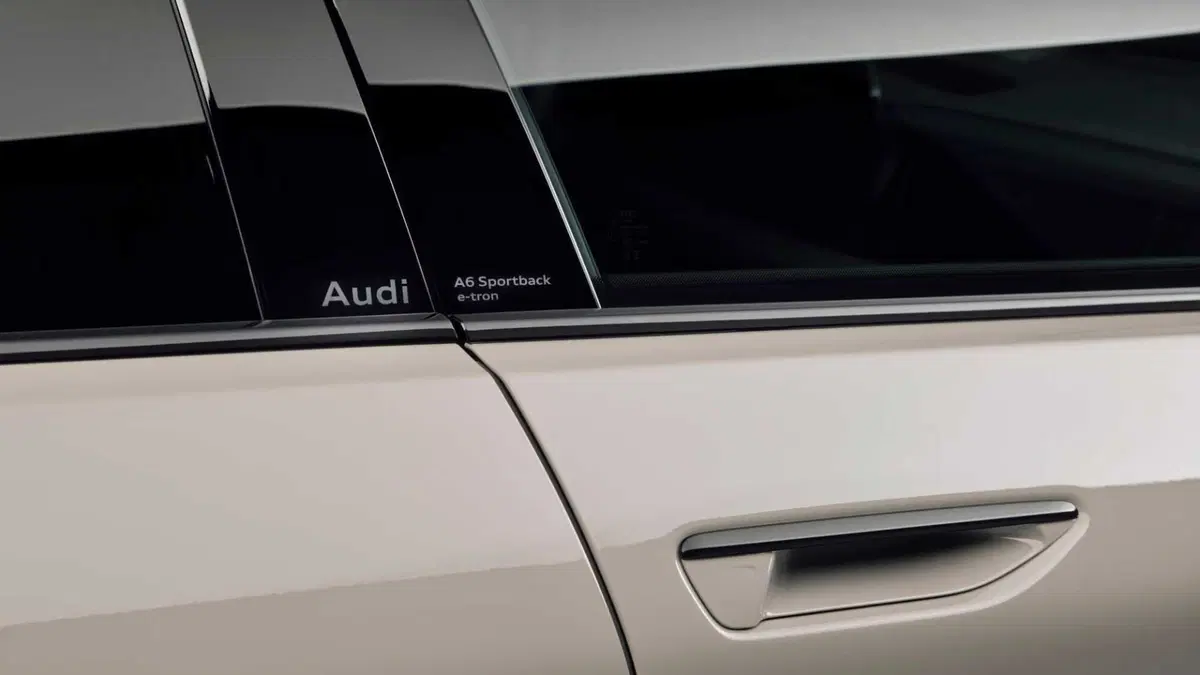 Audi A6 Sportback e-tron (2024-->>) (19)