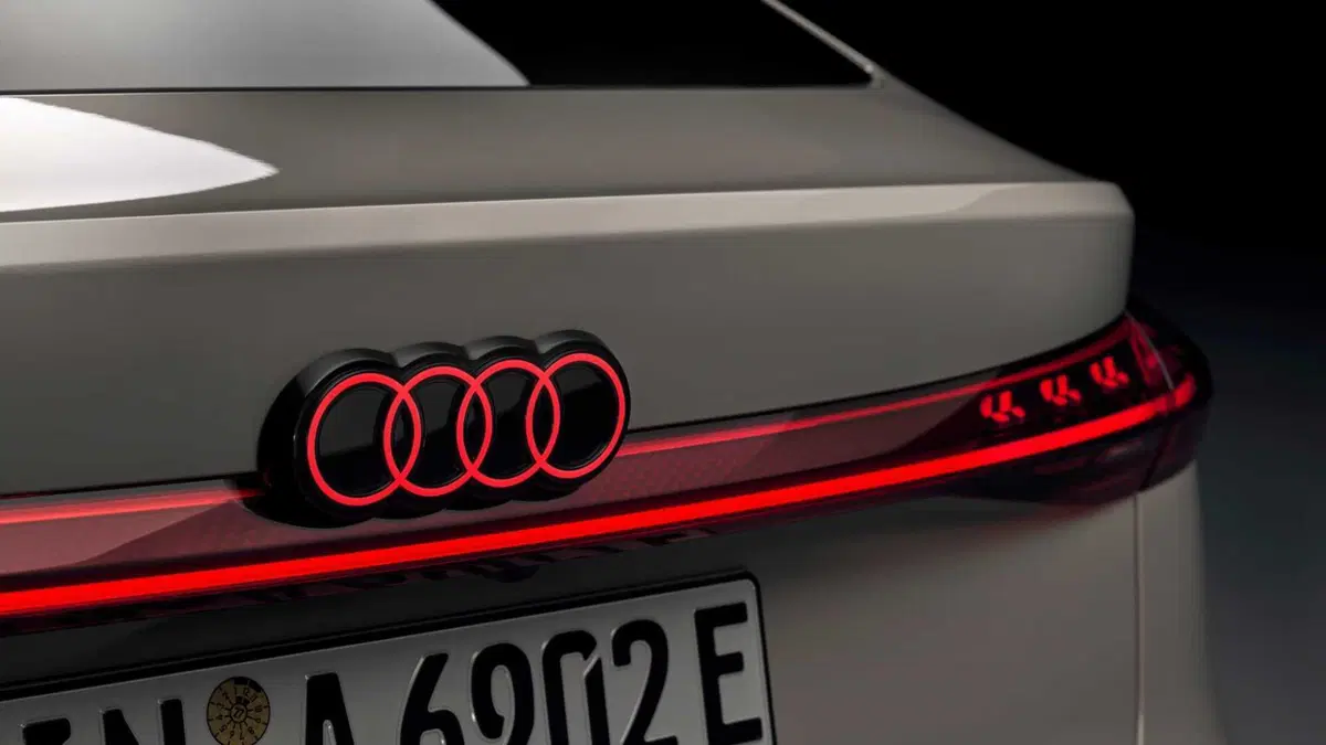 Audi A6 Sportback e-tron (2024-->>) (16)