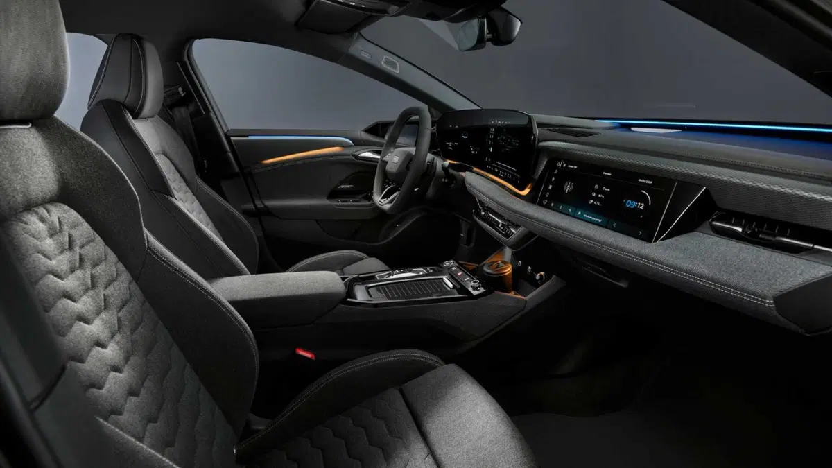 Audi A6 Sportback e-tron (2024-->>) (7)