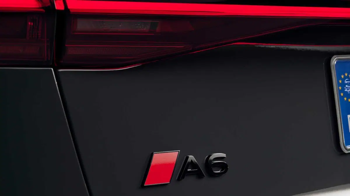 Audi A6 Avant e-Tron (15)