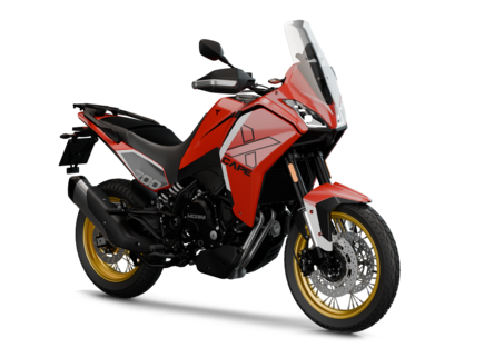 Moto Morini X-Cape 700 Gold Edition: cerchi oro e dotazioni premium
