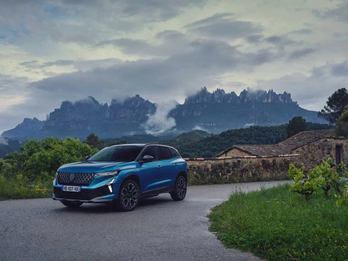 Nuova Renault Austral: il restyling parla la lingua di Cupra