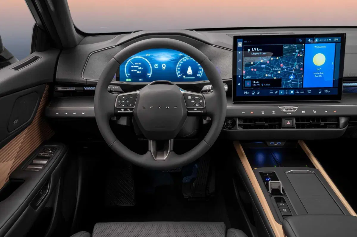 Lexus ES 2026: la nuova generazione ripensa i pulsati della plancia [VIDEO] (11)