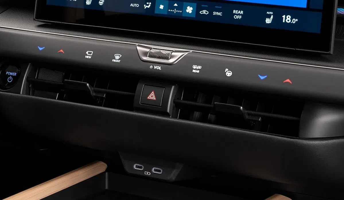 Lexus ES 2026: la nuova generazione ripensa i pulsati della plancia [VIDEO] (22)