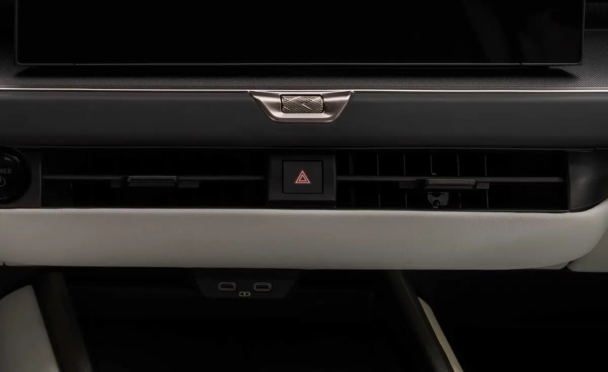 Lexus ES 2026: la nuova generazione ripensa i pulsati della plancia [VIDEO] (43)