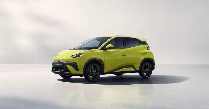 I marchi europei tremano: ecco i prezzi ufficiali della BYD Dolphin Surf, la piccola elettrica cinese