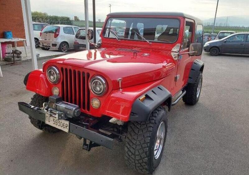 Jeep cj7d'epoca del 1986 a Racconigi