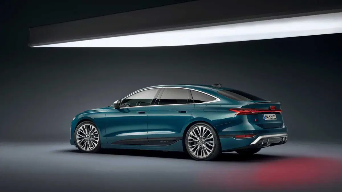 Audi S6 Sportback e-tron (5)
