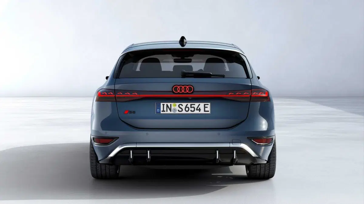 Audi S6 Avant e-Tron (5)