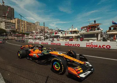 F1. Gran Premio di Monaco 2025: Lando Norris vince davanti a Charles Leclerc ed Oscar Piastri. Quinto Hamilton