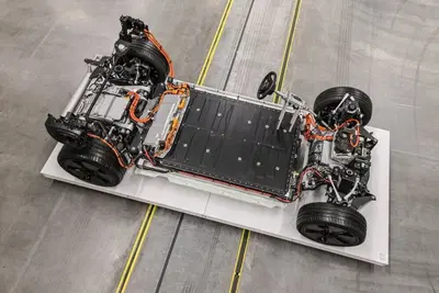 La sfida della batteria perfetta: ecco tutti i segreti di Porsche