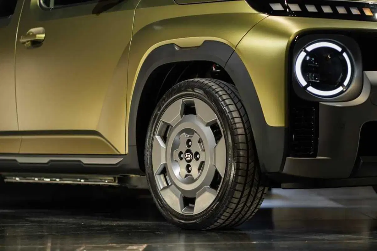 Hyundai Inster Cross: il City-SUV elettrico ora si trasforma per le avventure outdoor | Prezzi e caratteristiche  (5)