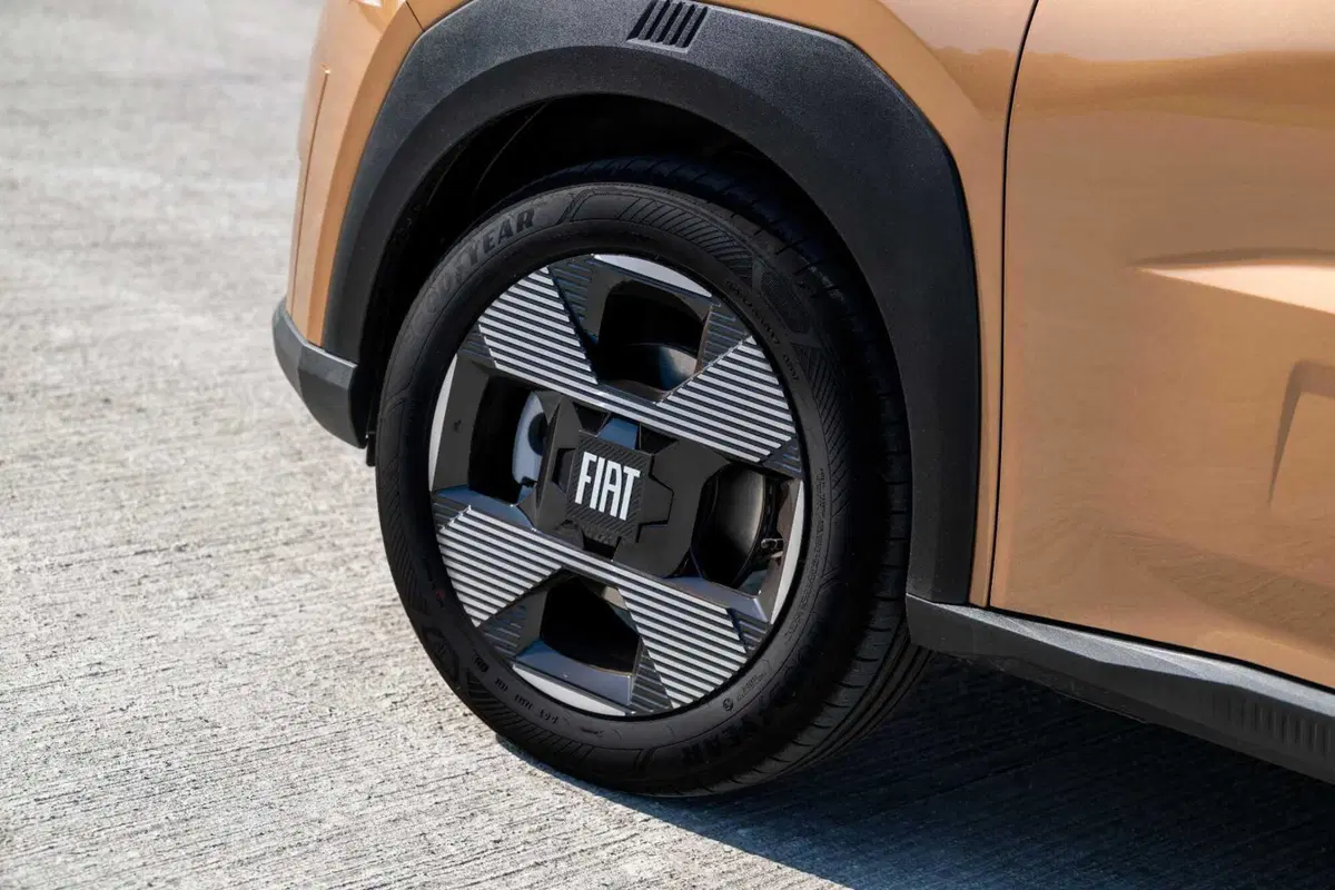 Fiat Panda ibrida: sarà il modello per tutti, ecco come va su strada [VIDEO] (8)