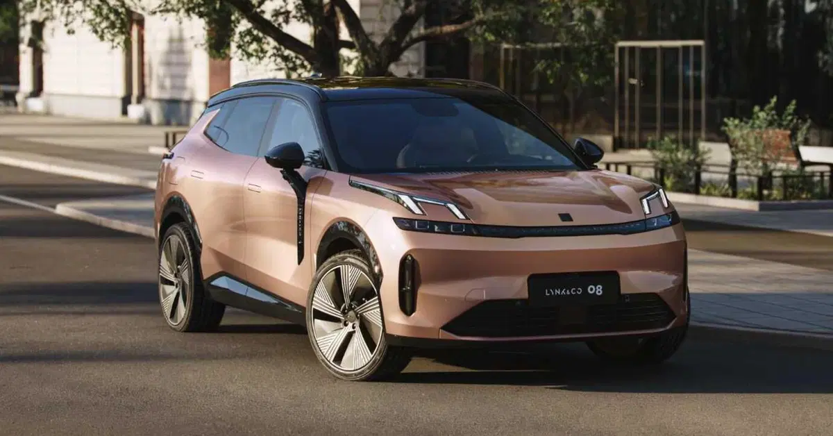 Lynk &amp; Co 08: l'ibrida plug-in da 200 km in elettrico e oltre 1.000 km di autonomia 