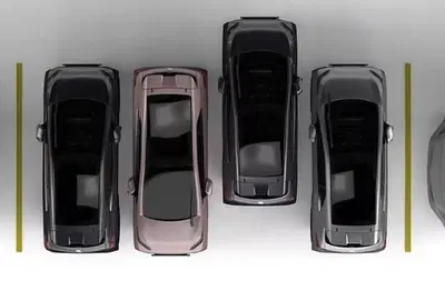 Microcar Swapa: il parcheggio "summon" col bottone &egrave; un'idea originale