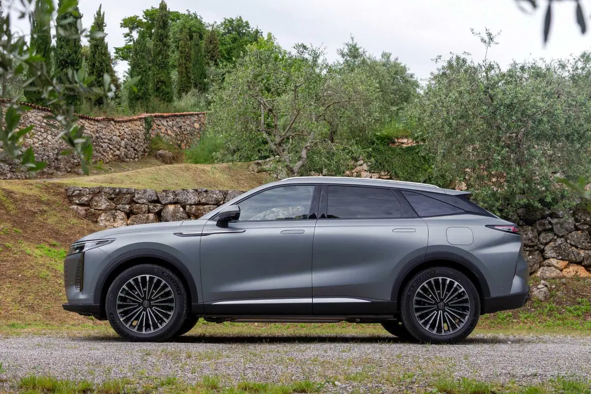 Omoda 9: la D-Suv Full Optional da 537 Cv e 650 Nm | Caratteristiche e prezzo [VIDEO] (4)