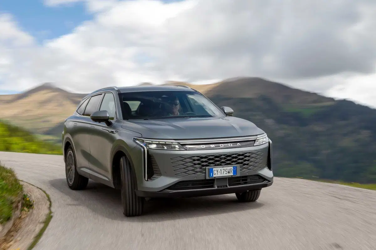 Omoda 9: la D-Suv Full Optional da 537 Cv e 650 Nm | Caratteristiche e prezzo [VIDEO] (8)