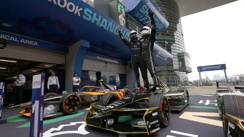 Formula E. Colpaccio DS Penske all'E-Prix di Shanghai 2025: Guenther fa doppietta con Jean-&Eacute;ric Vergne in Gara 1 