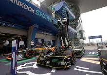 Formula E. Colpaccio DS Penske all'E-Prix di Shanghai 2025: Guenther fa doppietta con Jean-Éric Vergne in Gara 1 