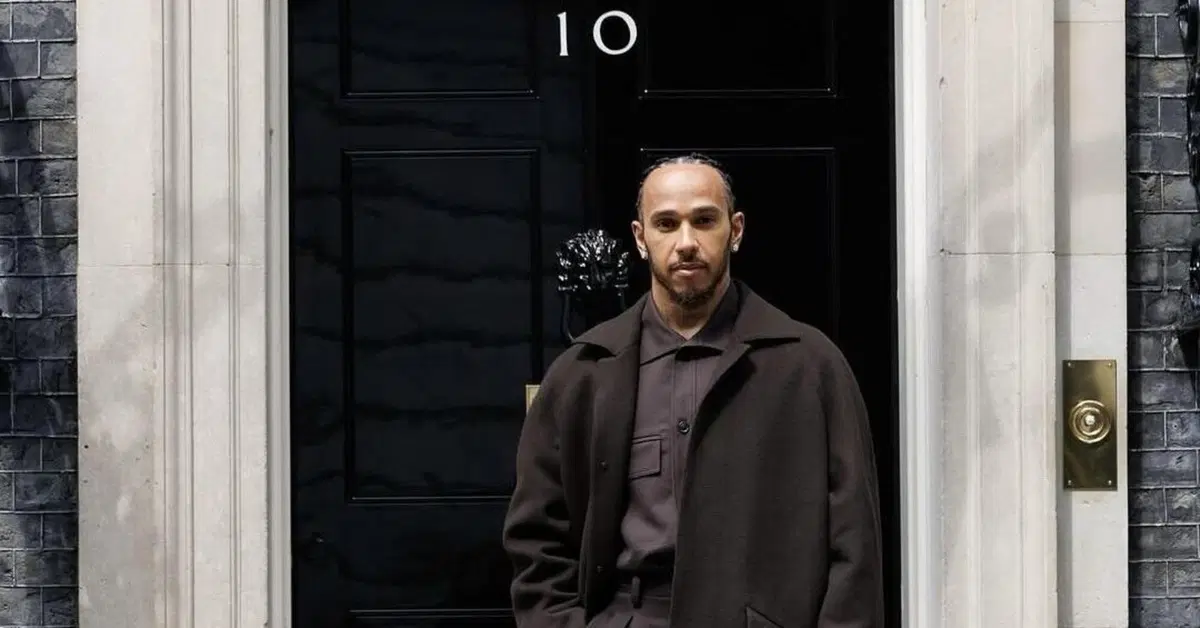 F1. Lewis Hamilton a Downing Street: ecco perch&eacute; era a colloquio con il Primo Ministro Starmer