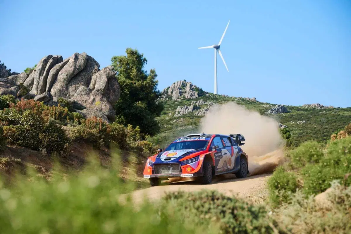 WRC25 Sardegna. “RIS”25 D1. In testa un giovane… Sébastien Ogier [VIDEO] (3)