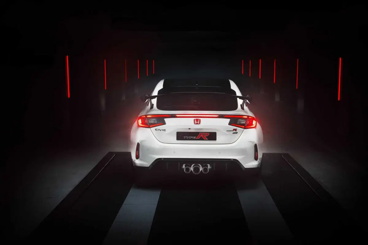Honda civic Type R: ultima chiamata per l'Europa, arriva la Ultimate Edition  (6)