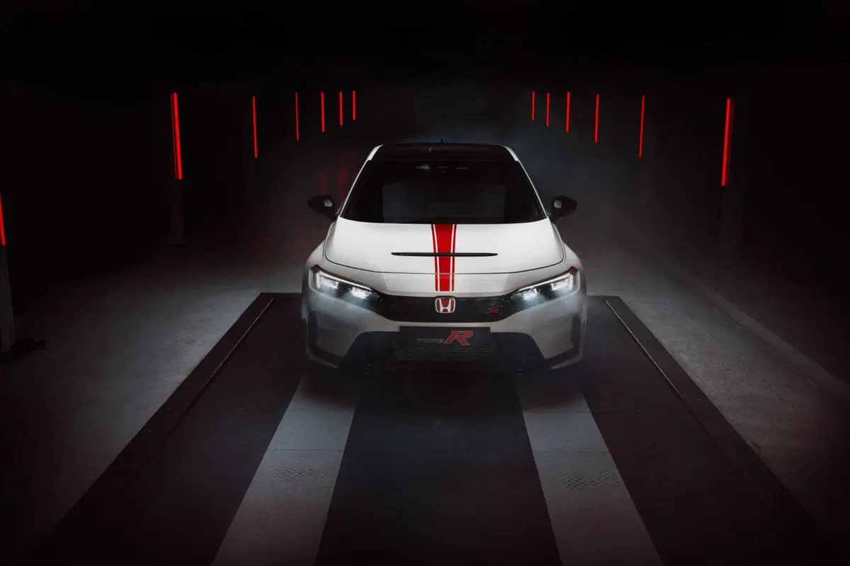 Honda civic Type R: ultima chiamata per l'Europa, arriva la Ultimate Edition  (7)