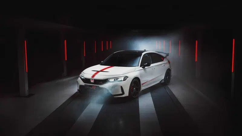 Honda Civic Type R: ultima chiamata per l'Europa, arriva la Ultimate Edition [VIDEO]