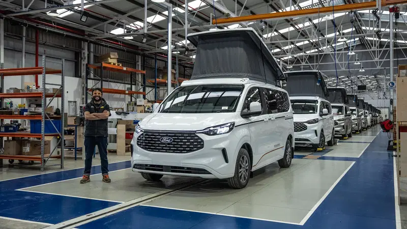 Come nasce un van? Da furgone a mini camper (Fabbrica PANAMA) [VIDEO]