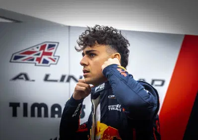 F1. Chi è Arvid Lindblad, il nuovo Max Verstappen per cui la Red Bull ha chiesto (e ottenuto) la Superlicenza in anticipo 