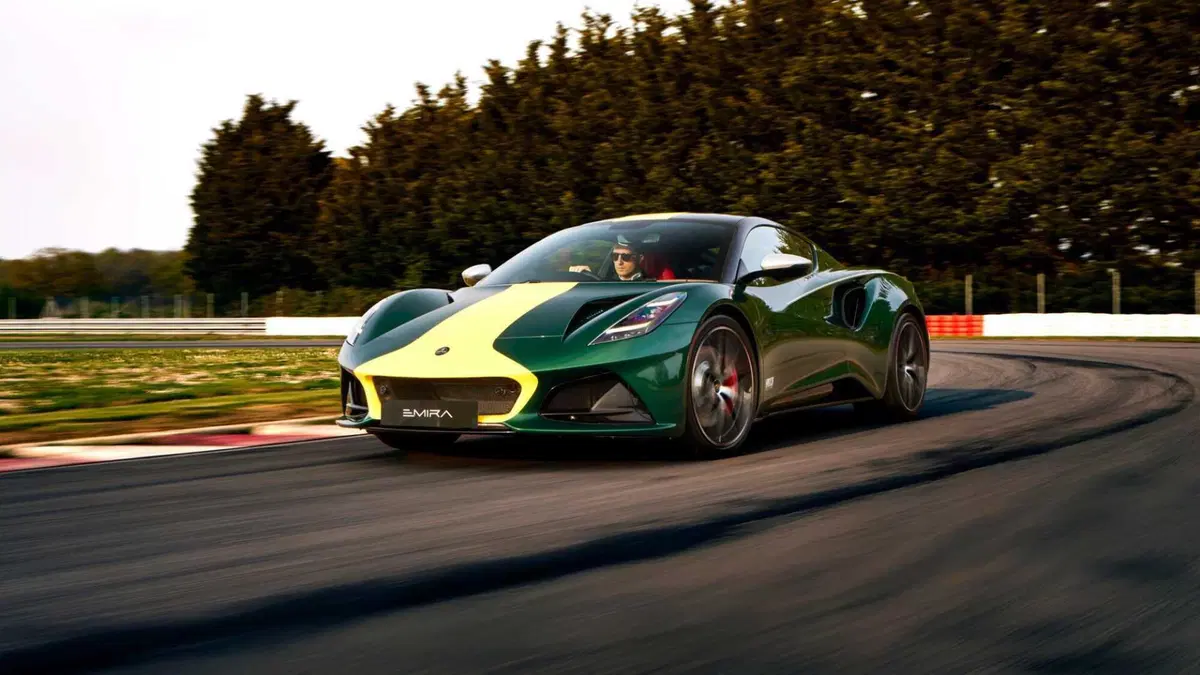 Lotus Emira 3.5 V6 Clark Edition (7)
