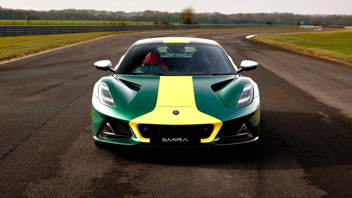 Lotus Emira 3.5 V6 Clark Edition (5)