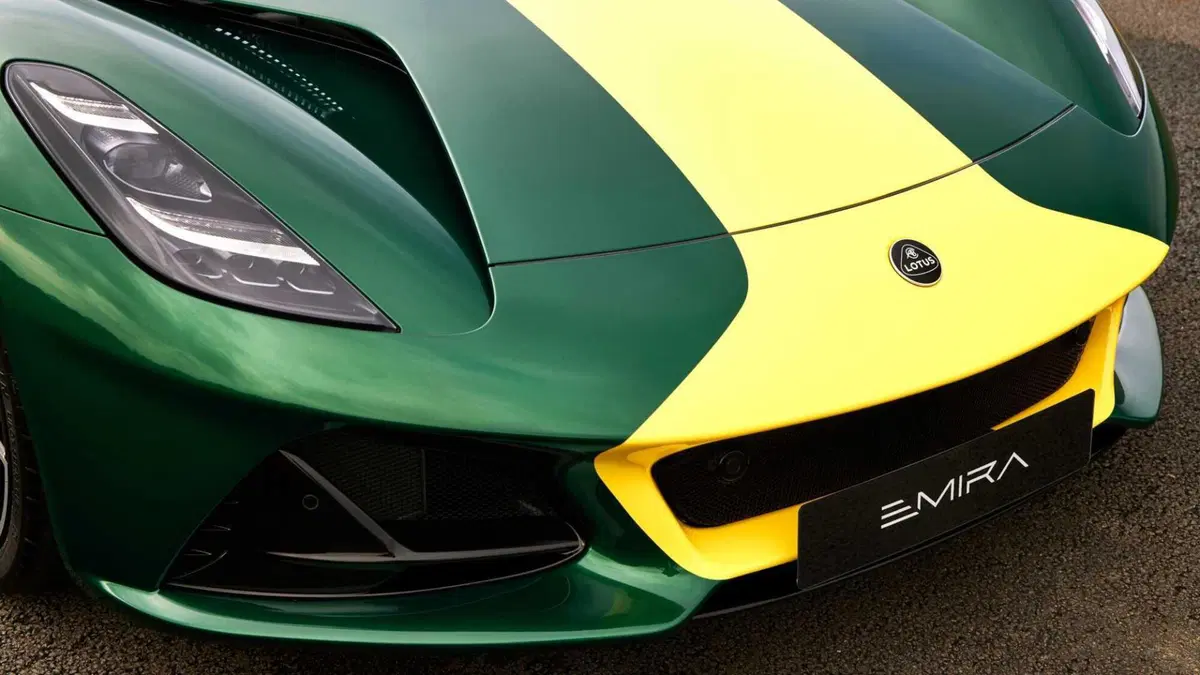 Lotus Emira 3.5 V6 Clark Edition (11)