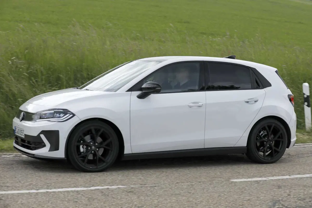 Sorpresa in Germania: avvistata per la prima volta la nuova Volkswagen ID.2 [Foto Spia] (7)