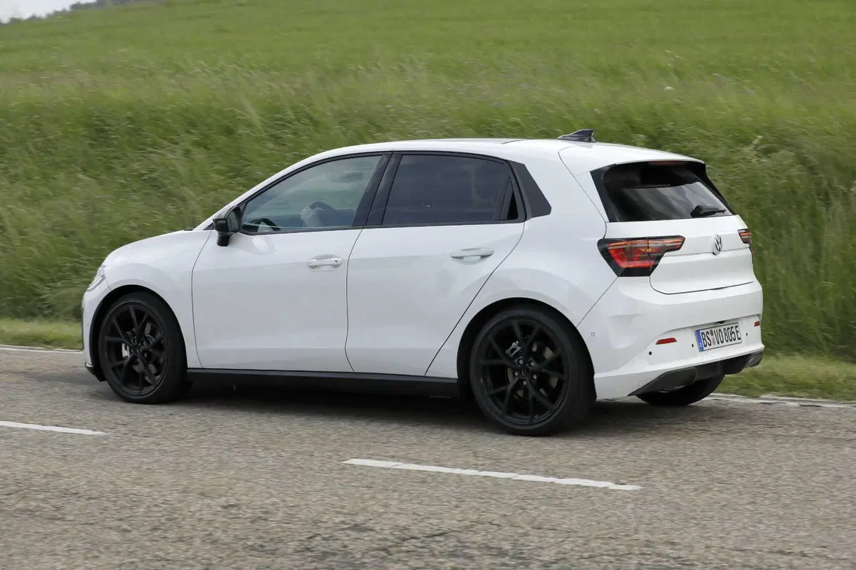 Sorpresa in Germania: avvistata per la prima volta la nuova Volkswagen ID.2 [Foto Spia] (8)