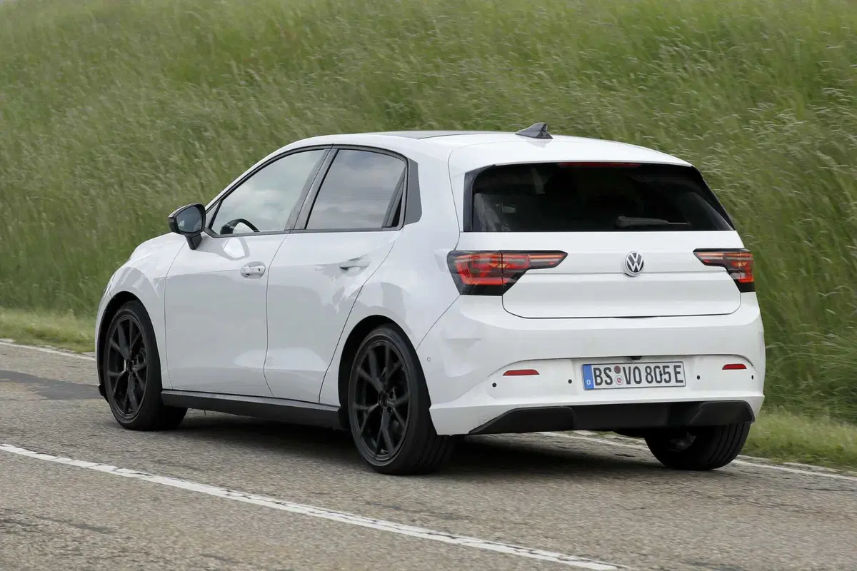 Sorpresa in Germania: avvistata per la prima volta la nuova Volkswagen ID.2 [Foto Spia] (9)